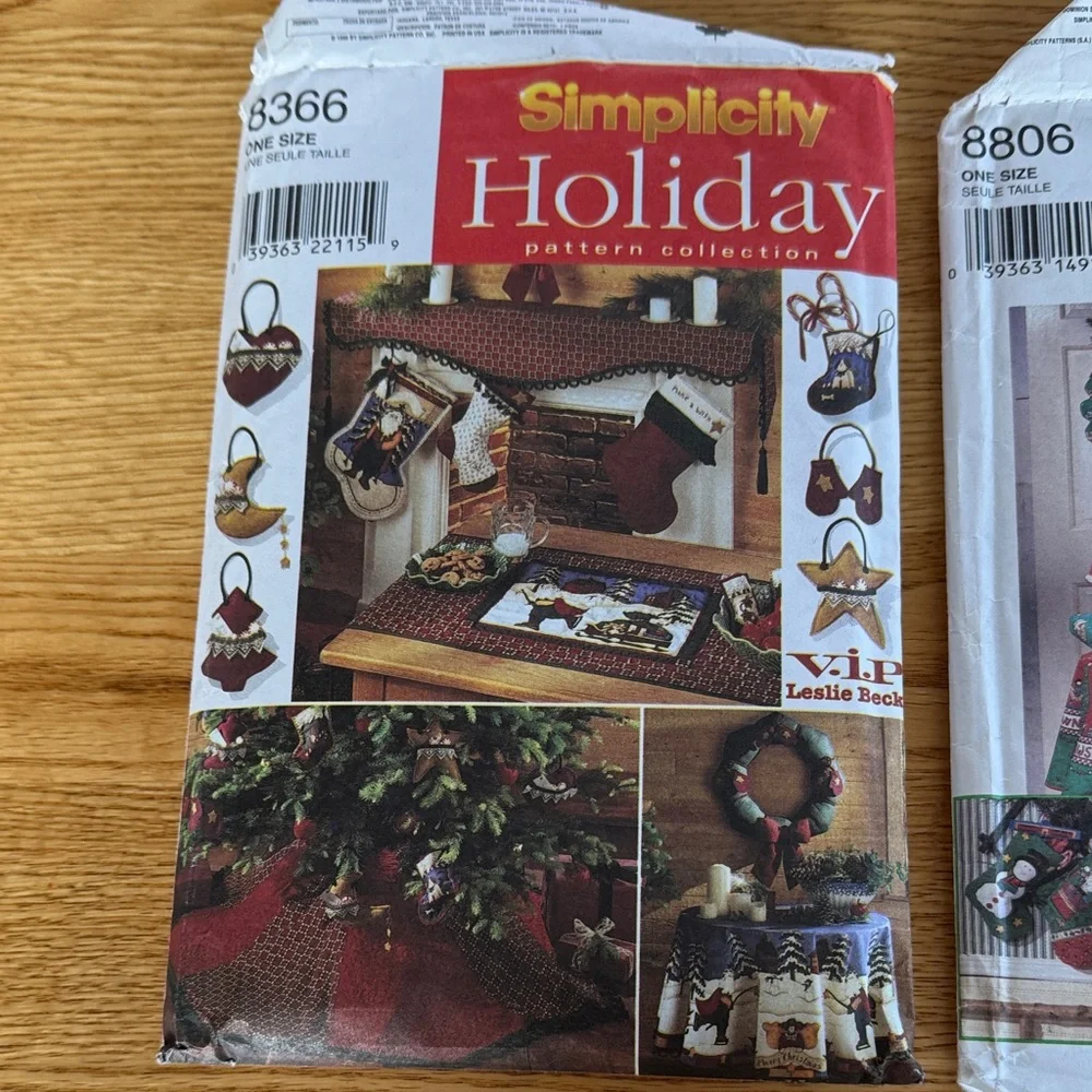 Vintage Simplicity Crafts Paper Sewing Patterns Christmas Stockings & Ornaments
